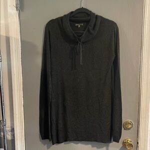 GapBody‎ Gray Turtleneck Sweater Classic Knit M